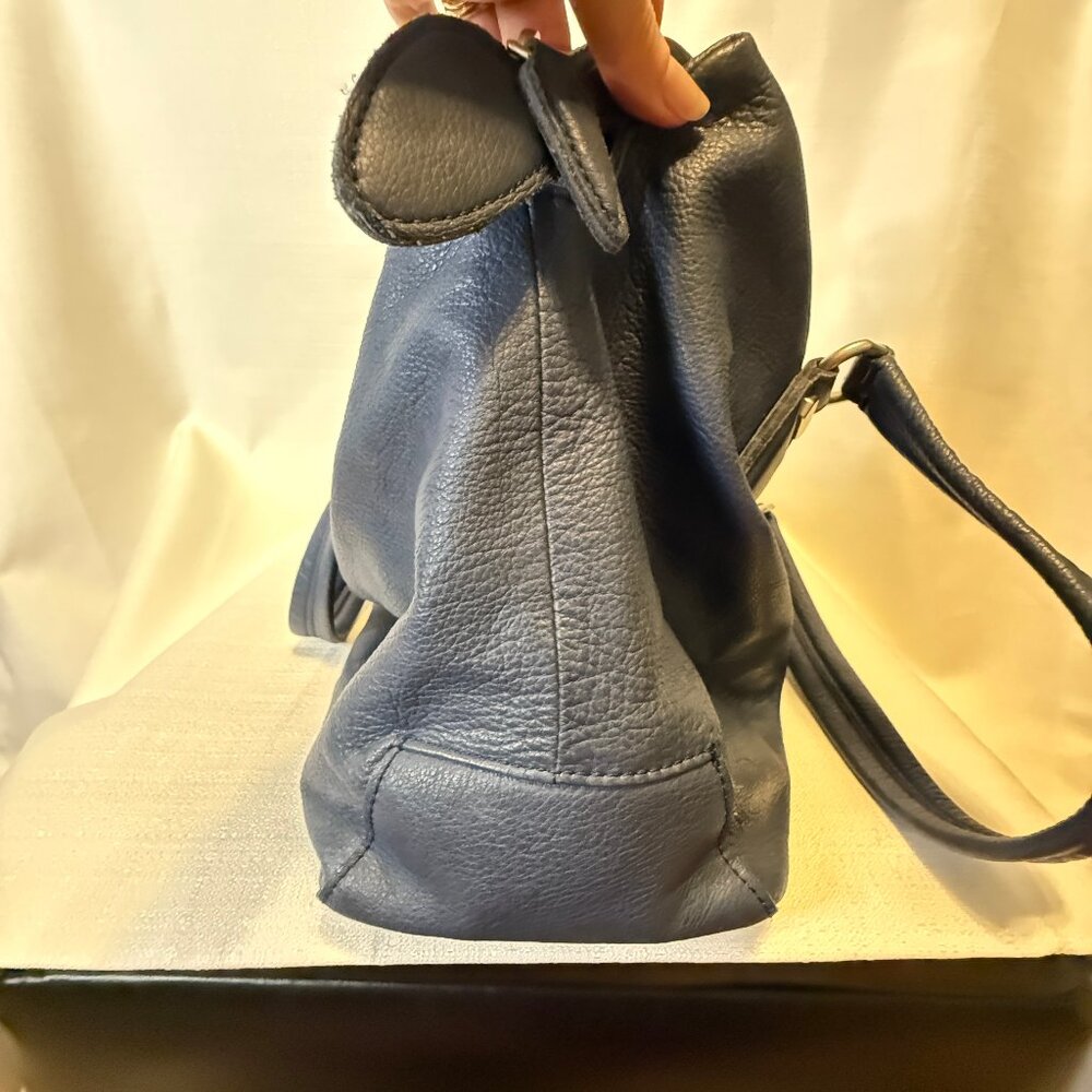 Liebeskind Berlin Slouchy Large Blue Leather satchel; Dbl Strap; Lots of pockets - Picture 11 of 13
